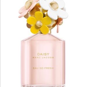Marc Jacobs DAISY EAU SO FRESH 2.5 fl oz perfume